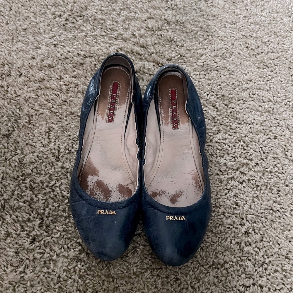 Women Prada blue ballet flats size 37